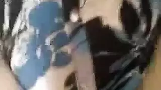 تعرض طيزها المربرب