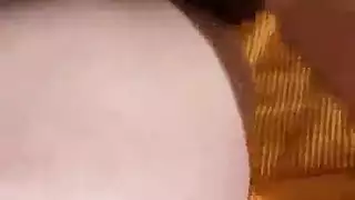 جوني سينس ومايا خليفه