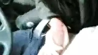 فيلم سكس مصري xxx: فتاة ريفية محجبة تأخذ عدة أعضاء ذكورية