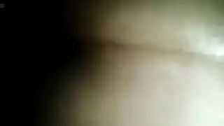 شفاه نجلاء مقفلة على قضيب خالد في هذا المقطع الإباحي