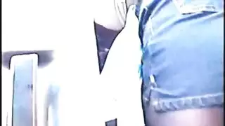 جَدّات مثيرة في مشاهد جماعية صريحة