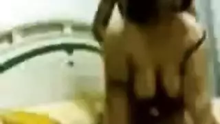 عاهرات الشوارع المصرية: جنس في الأماكن العامة وتدفق السوائل