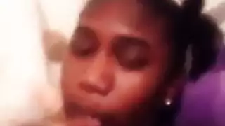 الفتاة الكورية تتوسل لقضيب سمين ليدق نقطة جي سبوت الخاصة بها