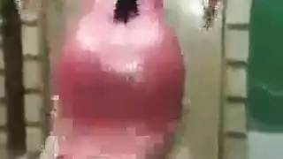 أو رقص مغربي – أثداء بارزة وأرداف تهتز