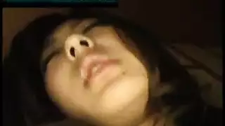 نجمة البورنو راي ضخمة الصدر تأخذ قذفًا نابضًا على وجهها