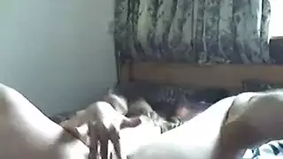 شباب يَحولون الشهوة إلى نقد بإنتاج أفلام إباحية هاوية