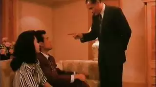 نيك مثل الحيوانات في مشهد جماعي متوحش