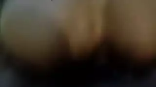 دخول خلفي صريح: شرج مفتوح مع أم ممتلئة الجسم