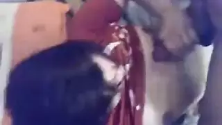 دانتيل أحمر وشغف خام: مشهد xxx بين أخ وأخته