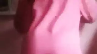 التبول الملبس الدوس الهرة الأكل