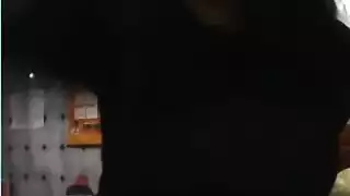 سندريلا تئن بصوت عال أثناء جماع شرجي مكثف